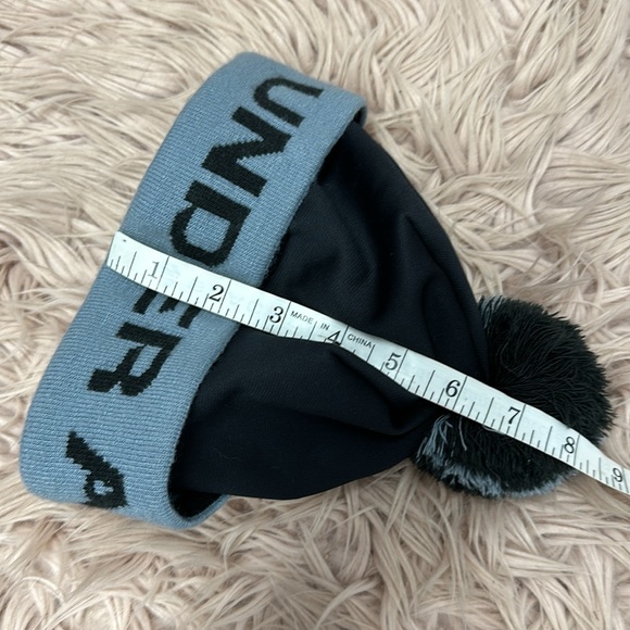 New Under Armour Toque - Picture 4 of 5
